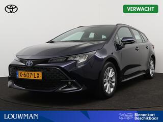 toyota-corolla-touring-sports-hybri