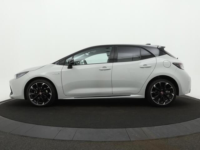 Toyota COROLLA 1.8 Hybrid GR-Sport | Sportstoelen | 18 Inch Lichtmetalen velgen | Adaptive Cruise Control | Digitaal dashboard |