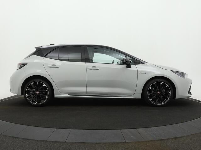Toyota COROLLA 1.8 Hybrid GR-Sport | Sportstoelen | 18 Inch Lichtmetalen velgen | Adaptive Cruise Control | Digitaal dashboard |