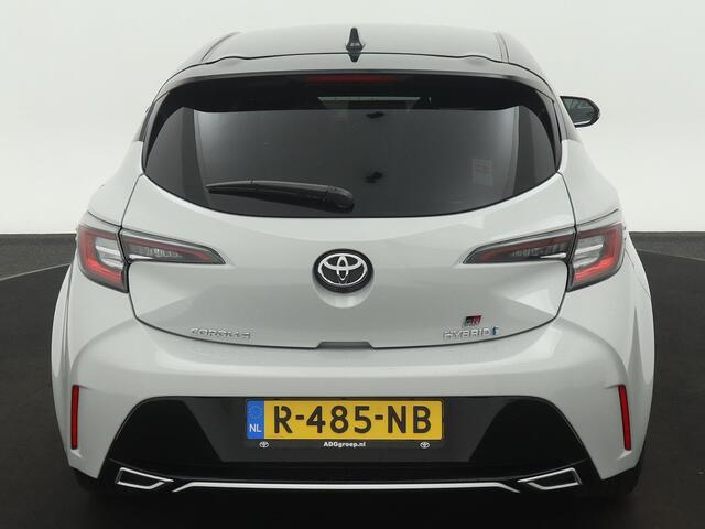 Toyota COROLLA 1.8 Hybrid GR-Sport | Sportstoelen | 18 Inch Lichtmetalen velgen | Adaptive Cruise Control | Digitaal dashboard |