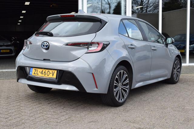 Toyota COROLLA 1.8 Hybrid First Edition//Navi//Camera!!