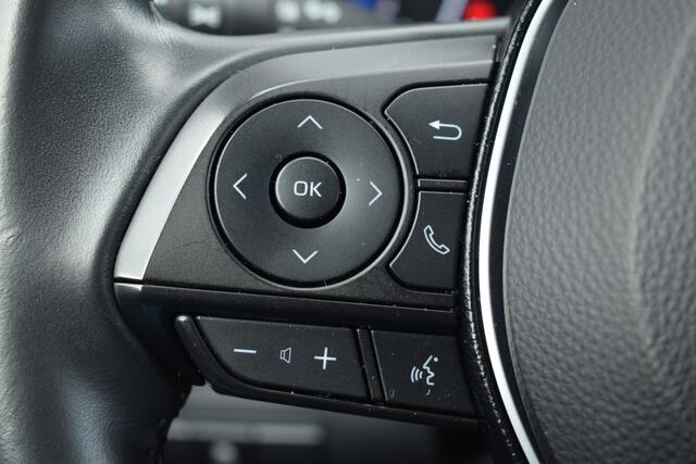 Toyota COROLLA 1.8 Hybrid First Edition//Navi//Camera!!