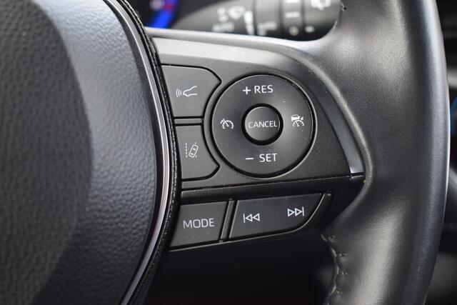 Toyota COROLLA 1.8 Hybrid First Edition//Navi//Camera!!