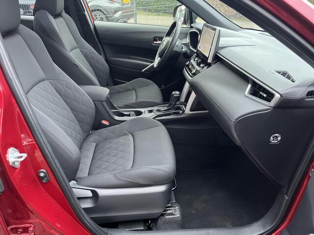 Toyota COROLLA Cross 2.0 Hybrid First Edition AWD *Trekhaak*Pano-dak*