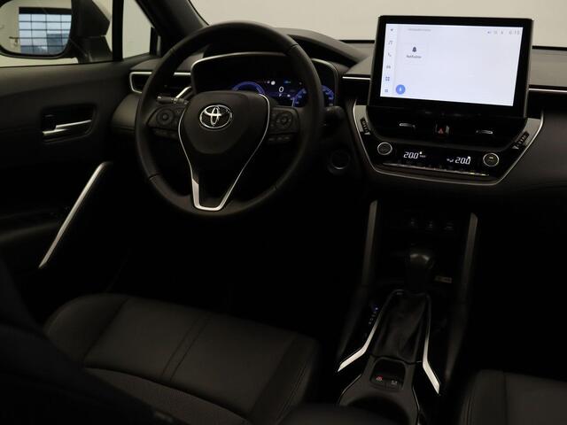 Toyota COROLLA Cross Hybrid 140 Style + Premium Pack II | Stoelverwarming | Apple Carplay & Android Auto | Panoramadak |