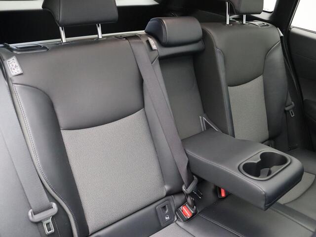 Toyota COROLLA Cross Hybrid 140 Style + Premium Pack II | Stoelverwarming | Apple Carplay & Android Auto | Panoramadak |