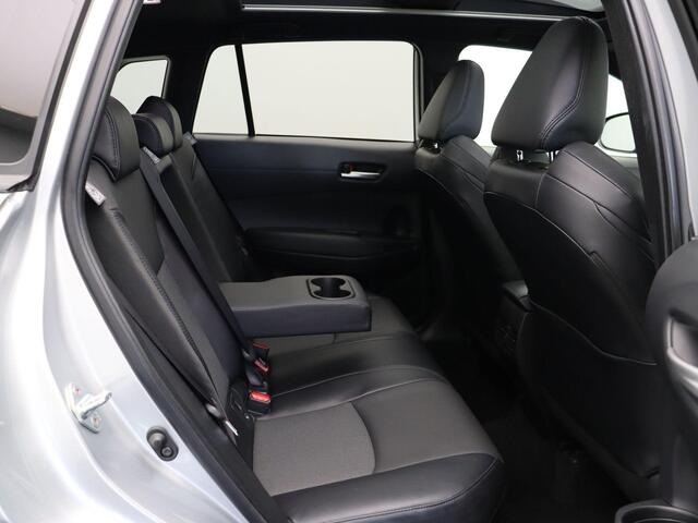 Toyota COROLLA Cross Hybrid 140 Style + Premium Pack II | Stoelverwarming | Apple Carplay & Android Auto | Panoramadak |