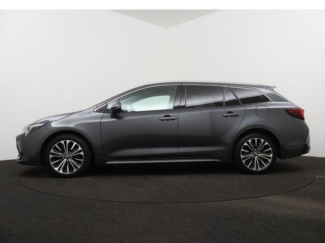 Toyota COROLLA Touring Sports 1.8 Hybrid First Edition | Climate Control | Cruise Control Adaptief | LM velgen | Draadloze telefoonlader | Parkeersensoren |