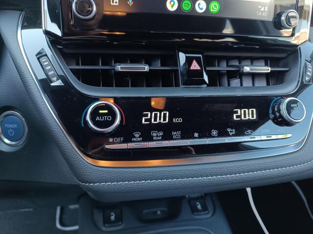 Toyota COROLLA Touring Sports 2.0 Hybrid Dynamic Team D
