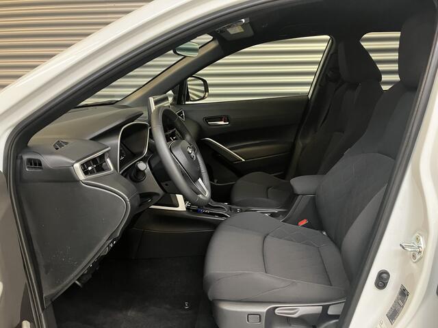 Toyota COROLLA Cross Hybrid 140 STYLE/NAVI/PDC/CAM/EL A KLEP/DODEHOEK SENS/LED/ENZ