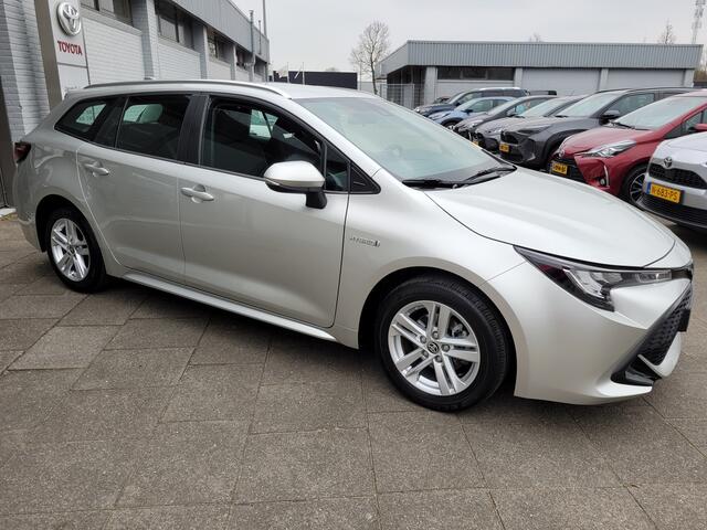 Toyota COROLLA Touring Sports 1.8 Hybrid Active Automaat van 1e eigenaar, volledig dealeronderhouden.