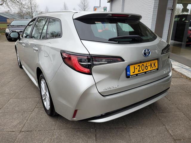 Toyota COROLLA Touring Sports 1.8 Hybrid Active Automaat van 1e eigenaar, volledig dealeronderhouden.