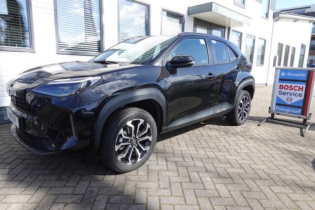 Toyota COROLLA 1.5 HYBRID 130 FIRST Winterpack + DIV