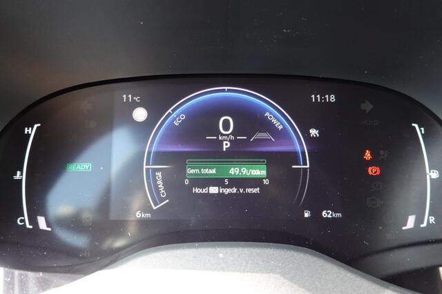 Toyota COROLLA 1.5 HYBRID 130 FIRST Winterpack + DIV
