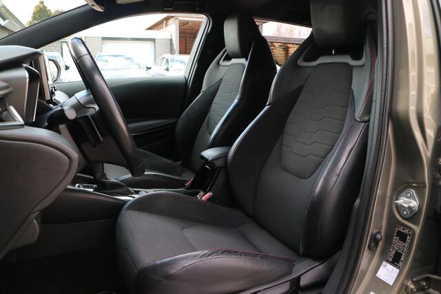 Toyota COROLLA Touring Sports 2.0 Hybrid Executive | Navi | Camera | Compleet! |