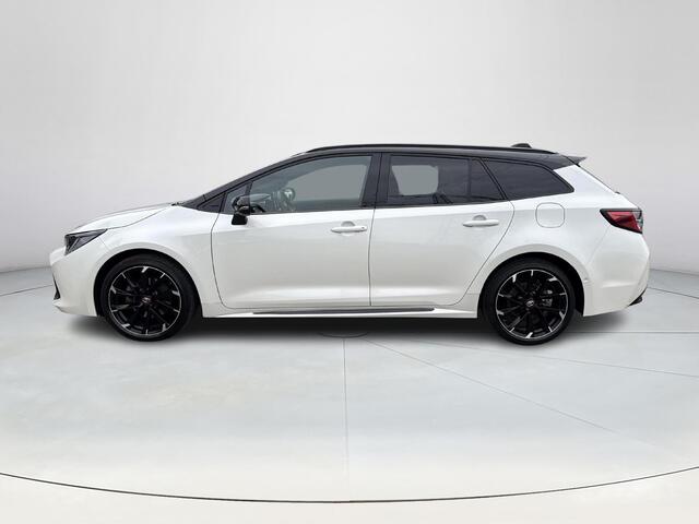Toyota COROLLA Touring Sports 2.0 Hybrid GR-Sport Plus Pano **HEAD-UP DISPLAY/ STOELVERWARMING/ 36 MAANDEN GARANTIE**