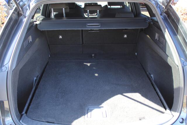Toyota COROLLA Touring Sports 1.8 Hybrid Active Plus | Rijklaar | Camera | Stoel/Stuur-verwarming | Cruise | Apple/Android | Clima