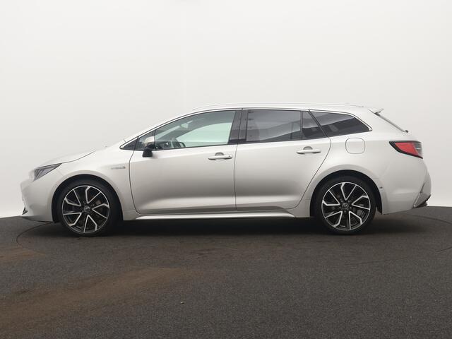 Toyota COROLLA Touring Sports Touring Sports 2.0 Hybrid Executive Automaat | Navigatie | Camera | Cruise Control Adaptief | Dodehoek Ass. | LM velgen | Parkeer Ass. | Stoelverwarming |