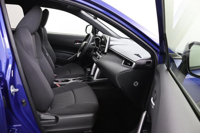 Toyota COROLLA Cross Hybrid 140 Dynamic | Origineel NL | Led Verlichting | Keyless Entry | Apple Carplay | Android Auto |