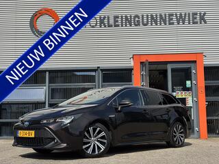 toyota-corolla-touring-sports-1.8-h