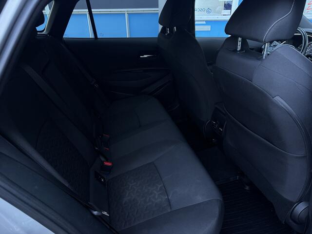 Toyota COROLLA Touring Sports 1.8 Hybrid Active Prijs Inclusief Onderhoud & 12 Maand BOVAG Garantie | Trekhaak | Apple Carplay |