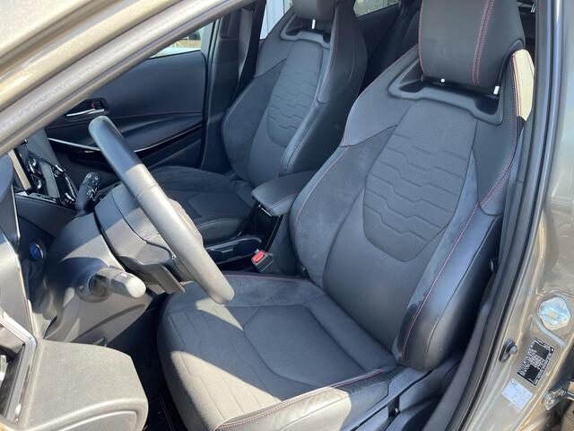 Toyota COROLLA 2.0 Hybrid Executive Automaat, Stoel en Stuurverwarming, Draadloze telefoonlader, Apple Carplay en Android auto, Klimaat Controle