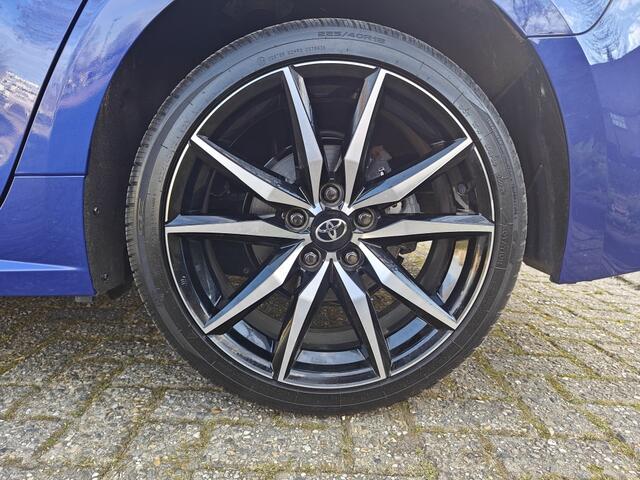 Toyota COROLLA Hybrid 140 GR Sport