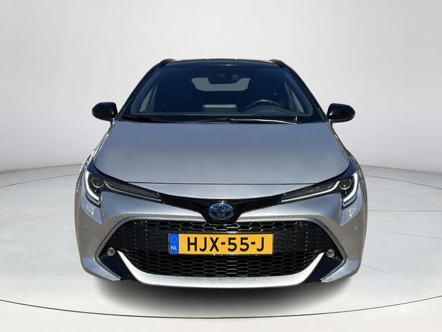 Toyota COROLLA Touring Sports 2.0 Hybrid Executive | Stoel- + stuurverwarming | Carplay | 18 inch LM-velgen | Parkeerassistent |