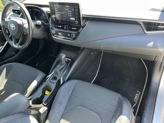 Toyota COROLLA Touring Sports 2.0 Hybrid Executive | Stoel- + stuurverwarming | Carplay | 18 inch LM-velgen | Parkeerassistent |