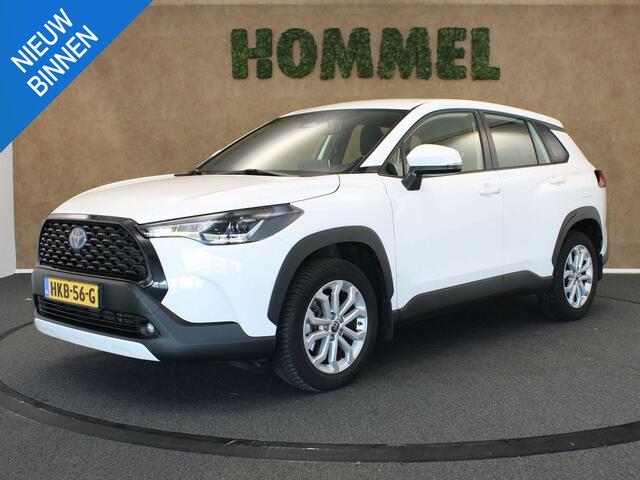 Toyota COROLLA Cross 2.0 High Power Hybrid Active - VASTE TREKHAAK (TREKGEWICHT 750 KG GEREMD) - CRUISE CONTROL ADAPTIEF - NAVIGATIESYSTEEM FULL MAP - ACHTERUITRIJCAMERA - CLIMATE CONTROL - APPLE CARPLAY/ANDROID AUTO - LICHTMETALEN VELGEN 17 INCH - STOELVERWARMING VOOR