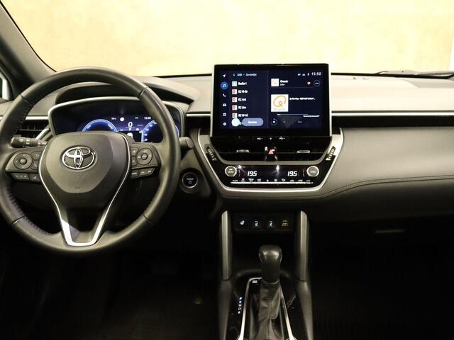 Toyota COROLLA Cross 2.0 High Power Hybrid Active - VASTE TREKHAAK (TREKGEWICHT 750 KG GEREMD) - CRUISE CONTROL ADAPTIEF - NAVIGATIESYSTEEM FULL MAP - ACHTERUITRIJCAMERA - CLIMATE CONTROL - APPLE CARPLAY/ANDROID AUTO - LICHTMETALEN VELGEN 17 INCH - STOELVERWARMING VOOR