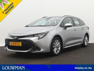 toyota-corolla-touring-sports-hybri