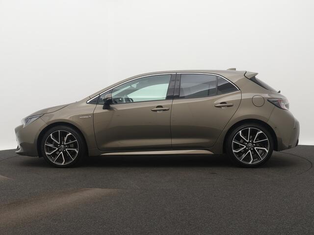 Toyota COROLLA 2.0 Hybrid Executive Limited | Navigatie | Leren bekleding | Parkeersensoren | Trekhaak