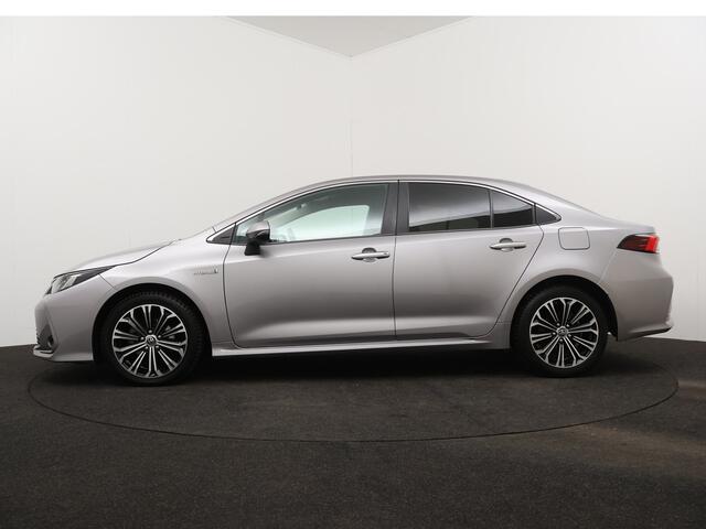 Toyota COROLLA Sedan 1.8 Hybrid Dynamic Automaat