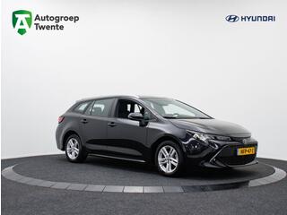 toyota-corolla-1.8-hybrid-dynamic-