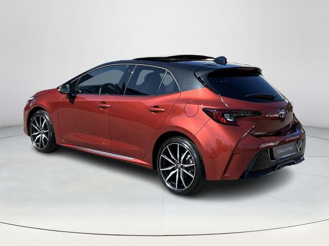 Toyota COROLLA Hybrid 140 GR Sport **PLUS PACK/ METAL OXIDE/ NIEUWE AUTO/ DIRECT LEVERBAAR**