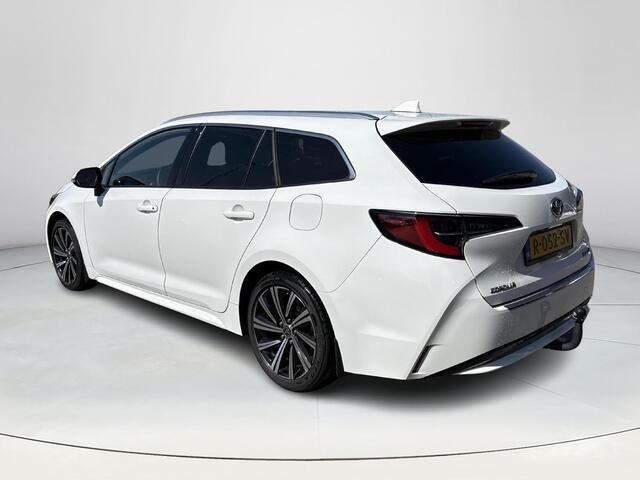 Toyota COROLLA Touring Sports 1.8 Hybrid Dynamic **APPLE CARPLAY/ STOELVERWARMING/ KEYLESS/ 36 MAANDEN GARANTIE**