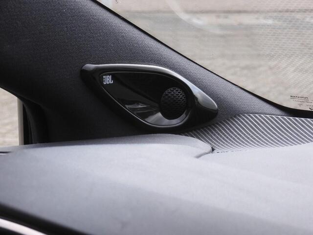 Toyota COROLLA 2.0 HYBRID GR-SPORT PLUS/ JBL/ HEAD-UP/ TWO-TONE