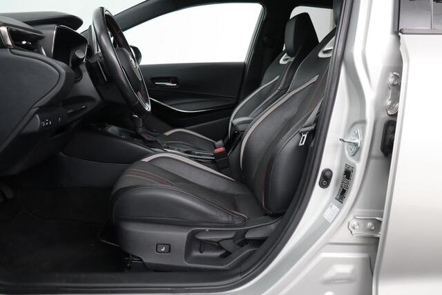 Toyota COROLLA 2.0 Hybrid GR-Sport | Stoelverwarming | Adaptive cruise | Carplay | Camera | Full LED | Keyless | Park Assist | Half leder | Sportstoelen