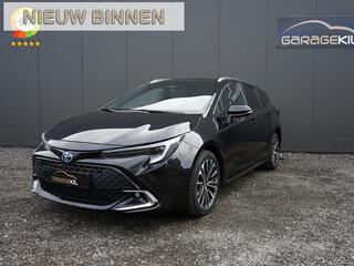toyota-corolla-touring-sports-hybri