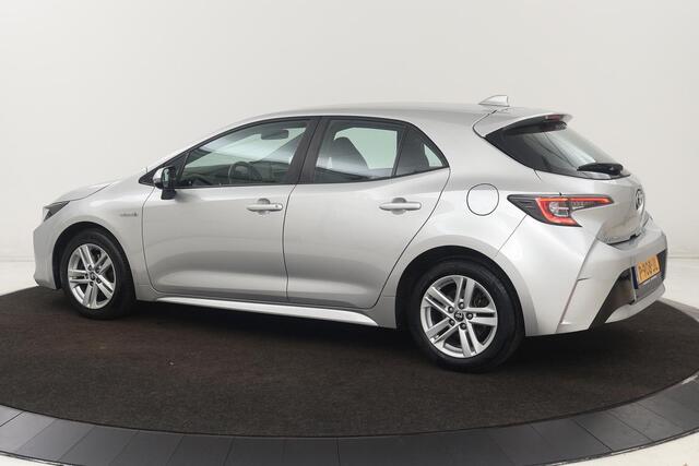 Toyota COROLLA 1.8 Hybrid Business | Carplay | Camera | Adaptive cruise | Full LED | DAB | Climate control | Bluetooth