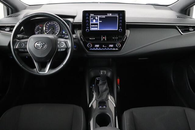 Toyota COROLLA 1.8 Hybrid Business | Carplay | Camera | Adaptive cruise | Full LED | DAB | Climate control | Bluetooth