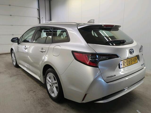 Toyota COROLLA Touring Sports 1.8 Hybrid Active Aut. Navigatie Apple Carplay/Android Auto Camera Adaptive Cruise Control Full Ledkoplampen Lichtmetalen velgen Climate Control