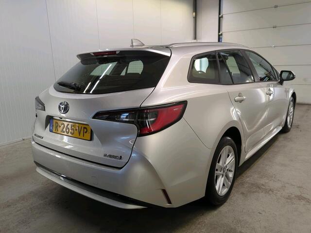 Toyota COROLLA Touring Sports 1.8 Hybrid Active Aut. Navigatie Apple Carplay/Android Auto Camera Adaptive Cruise Control Full Ledkoplampen Lichtmetalen velgen Climate Control