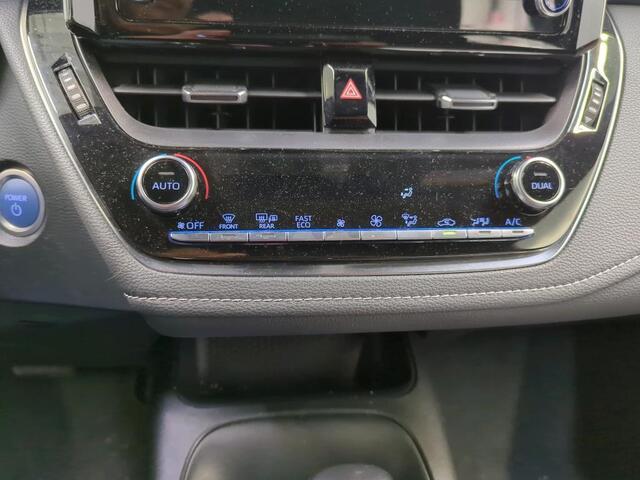 Toyota COROLLA Touring Sports 1.8 Hybrid Active Aut. Navigatie Apple Carplay/Android Auto Camera Adaptive Cruise Control Full Ledkoplampen Lichtmetalen velgen Climate Control