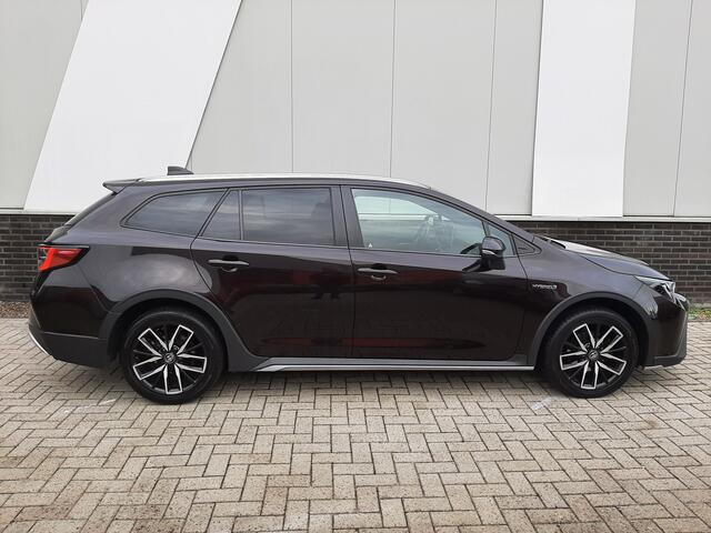 Toyota COROLLA Touring Sports 1.8 Hybrid TREK | Navi | Autom Achterklep | Alarm |