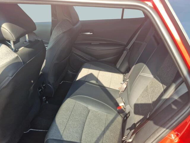 Toyota COROLLA Touring Sports 1.8 Hybrid First Edition Climate Control / Navigatie / Camera