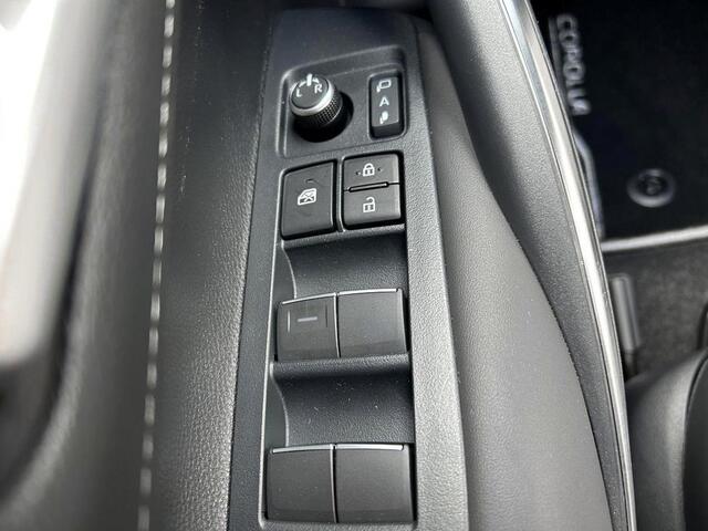 Toyota COROLLA Touring Sports 1.8 Hybrid First Edition