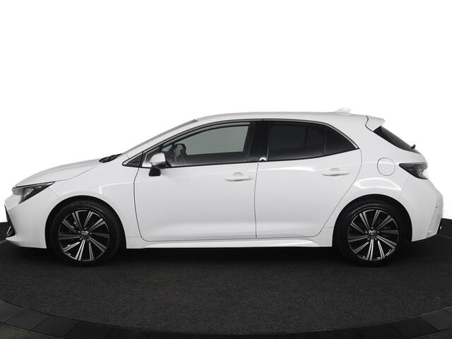 Toyota COROLLA 1.8 Hybrid Dynamic | Apple carplay & Android | Cruise control | Parkeer camera |