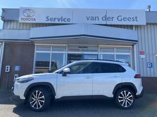 toyota-corolla-cross-hybrid-200-sty